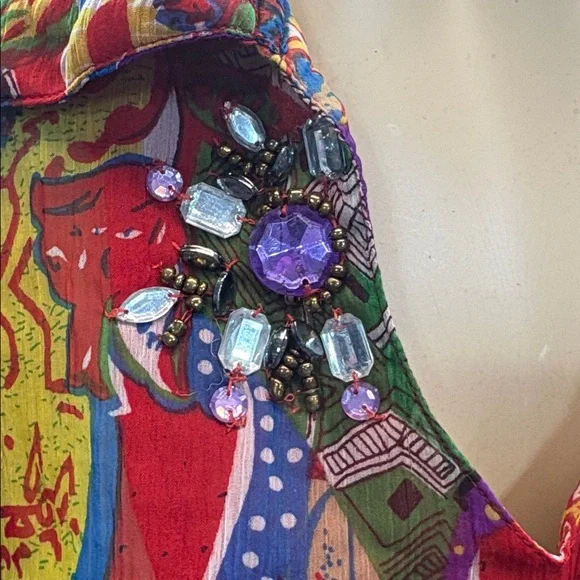 Colorful Floral bejeweled tunic - Picture 4 of 4
